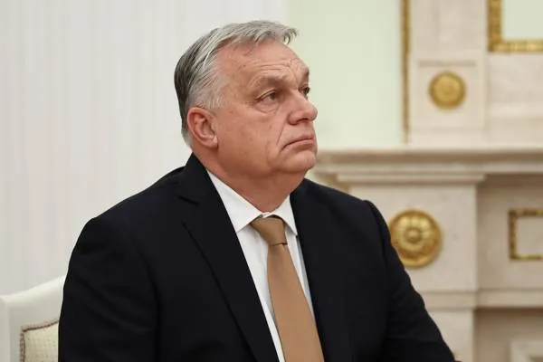 Orban: L’unica via d’uscita è la revoca delle sanzioni contro l’energia russa