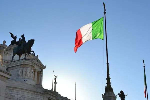 Crosetto: Quanto accade a Gerusalemme è grave e profondamente preoccupante