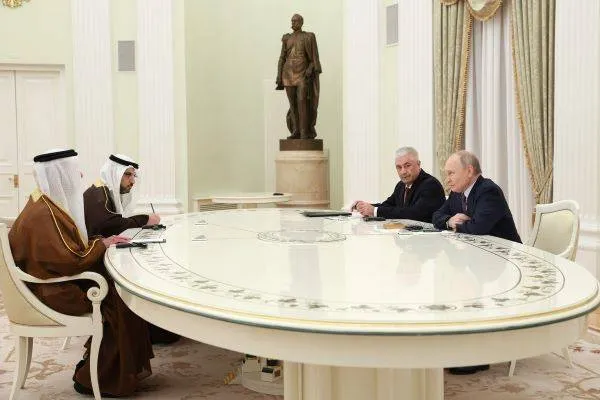 Putin met with UAE Deputy Prime Minister Al Nahyan