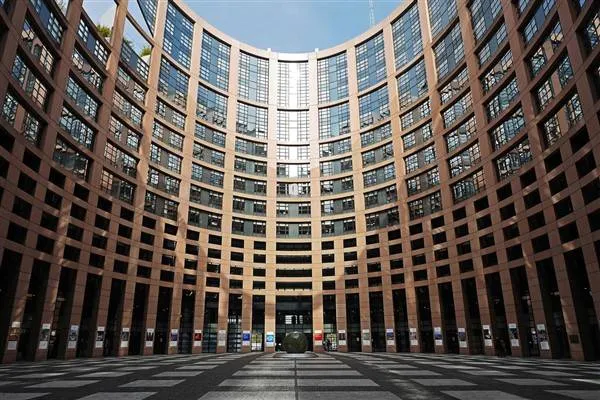 El Parlamento Europeo rechaza dos decisiones de la Comisión Europea