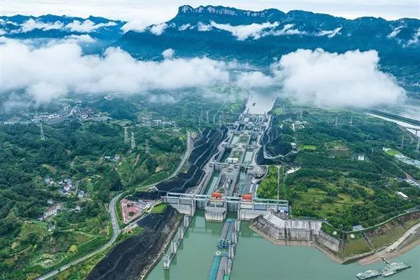 Hespê hîdroelektrîk ya Baihetan ji hemû cureyên elektirîkê zêde kir 100 milyar kilowat saet
