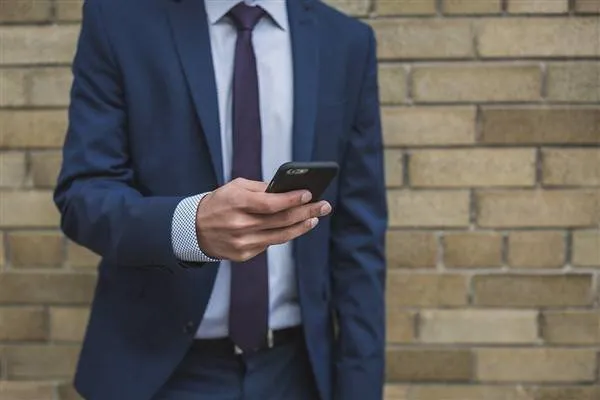 Weel a avut o convorbire telefonică cu ministrul de externe al Noii Zeelande, Peters