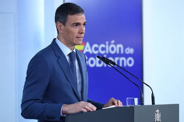 Sanchez: Urmărim îndeaproape situația privind incendiile de vegetație