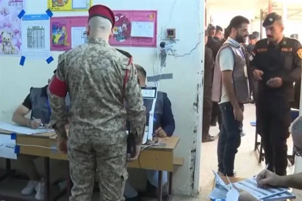 بدء التصويت المبكر في العراق لعناصر الأمن والنازحين