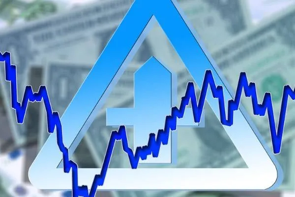 Di bazarên enerjiyê de neft bilind bû, gazê xwezayî paşve çû