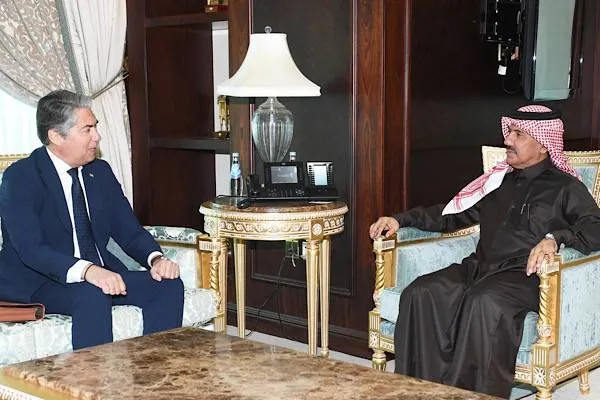 Al Hammadi meets with Greece’s Ambassador to Qatar Kapodistrias