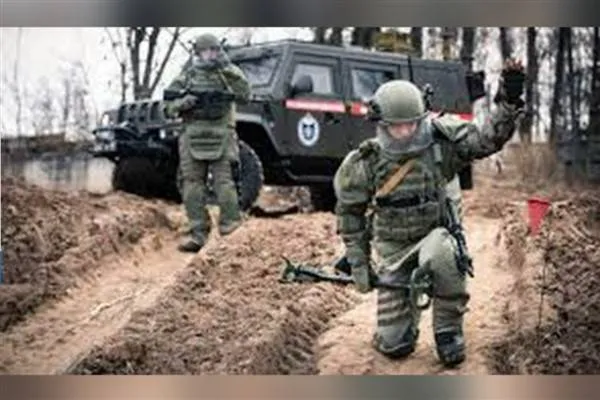 Russian Engineers Begin Mine Clearance in the Border Areas of Kursk Region