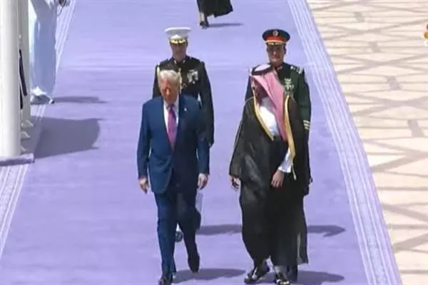 Trump arrives in Saudi Arabia to begin Middle East tour