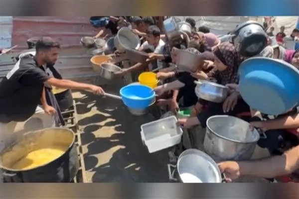 Cel puțin 111 palestinieni au murit în Gaza în ultimele 24 de ore, dintre care 91 căutau ajutor
