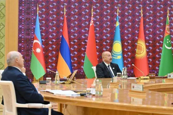Aliyev attends CIS Council of Heads of State meeting