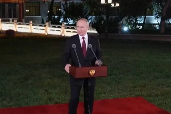 Putin gotiye emadeyê bi Zelensky re civînekê bikin eger ew “were Moskovayê”