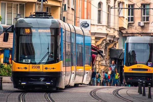 Il Comune di Sofia presenta al Consiglio comunale un piano di investimenti per rinnovare la flotta del trasporto pubblico