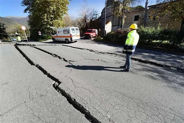 Due morti in un terremoto in Messico
