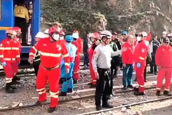 Li Peruyê, di qezaya trênê ya Machu Picchu de kesek mir û gelek kes birîndar bûn
