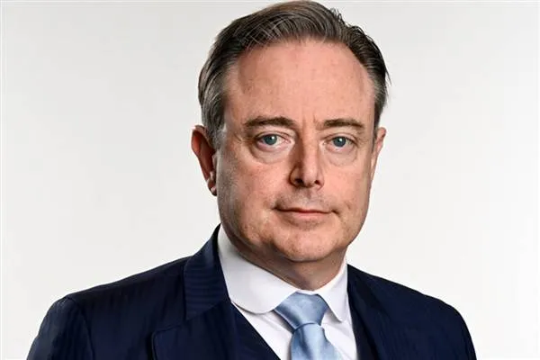 De Wever: Let's act responsibly during the hot weather