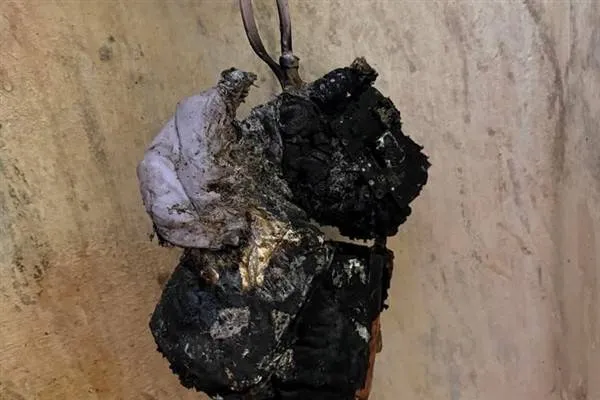 Un hombre se incendia en el aeropuerto de Melbourne tras sobrecalentarse su batería externa