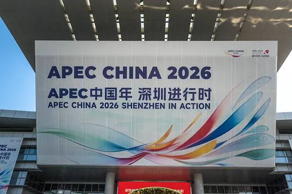 Record di stranieri in entrata e uscita attraverso i valichi di frontiera di Shenzhen