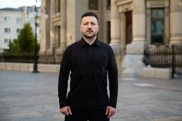 Zelensky ha consegnato le onorificenze statali nella Giornata della Costituzione dell'Ucraina