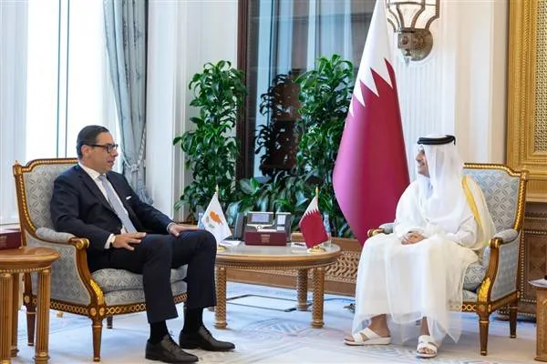 آل ثاني يلتقي وزير خارجية جنوب قبرص كومبوس