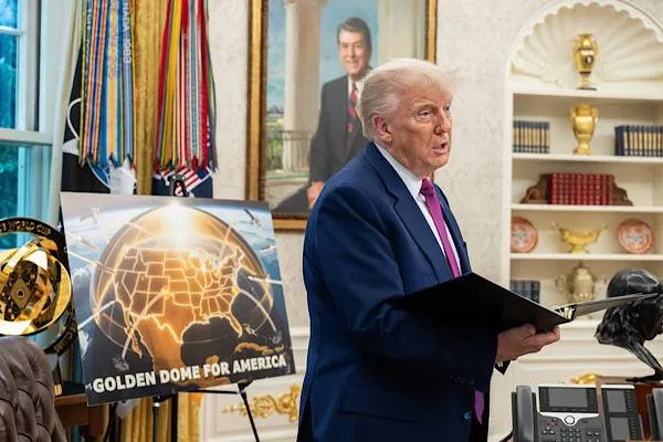 Trump: Stiamo rafforzando la produzione di semiconduttori negli USA