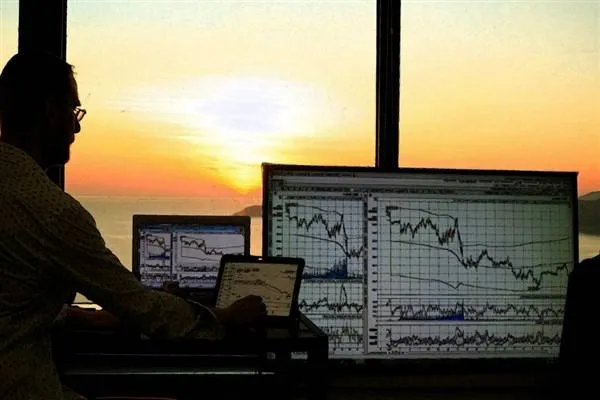 В САЩ индексите S&P 500 и Dow затвориха на рекордни нива