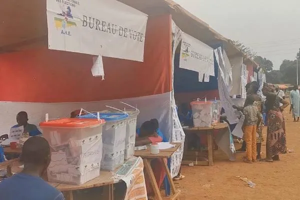 Hilbijartin li Komara Afrîkaya Navîn qediya