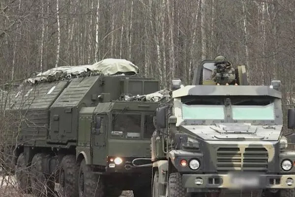 俄罗斯“奥列什尼克”导弹系统在白俄罗斯投入服役