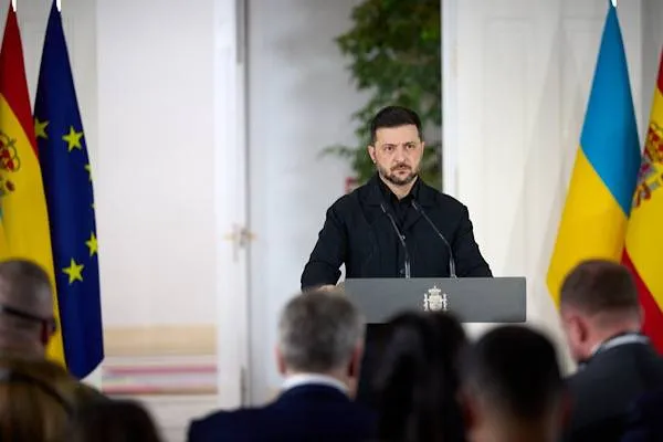 Zelenski: la Russia ha effettuato un attacco record per l’uso di missili balistici