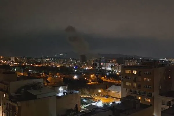 De nombreuses explosions se sont produites dans l’est de Téhéran