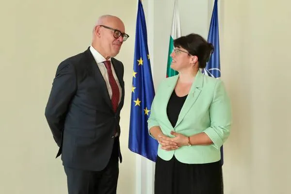 Tasheva meets Ambassador of the Kingdom of the Netherlands to Bulgaria Hartog