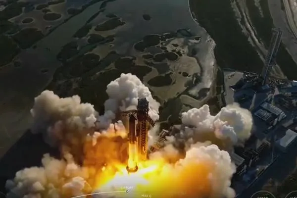 SpaceX успешно завърши 11-ия тестов полет на Starship