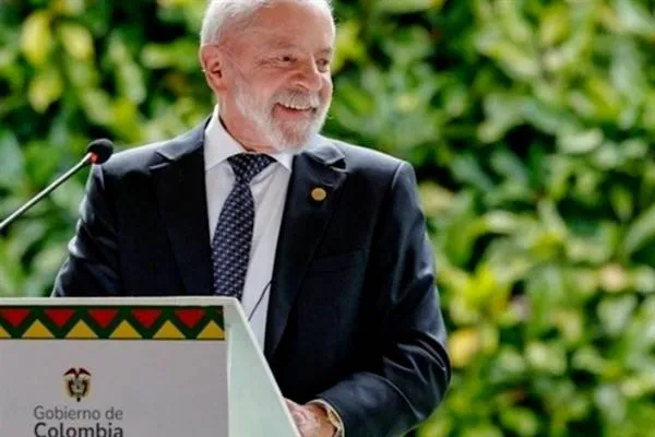 Brazilian President Silva spoke with Colombian President Petro