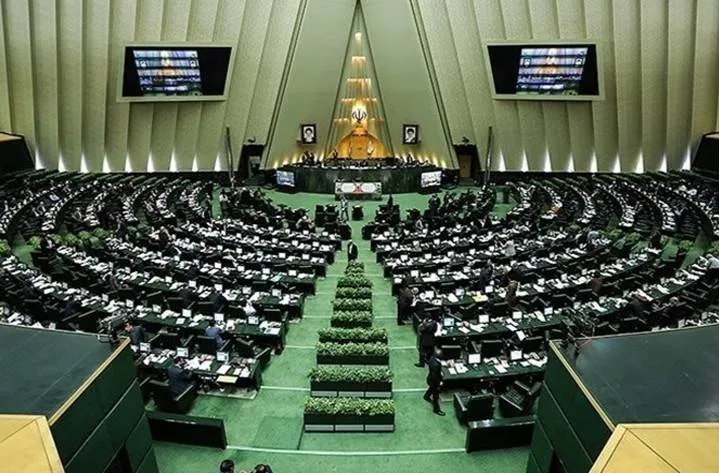Iranul neagă planurile de retragere din TNP