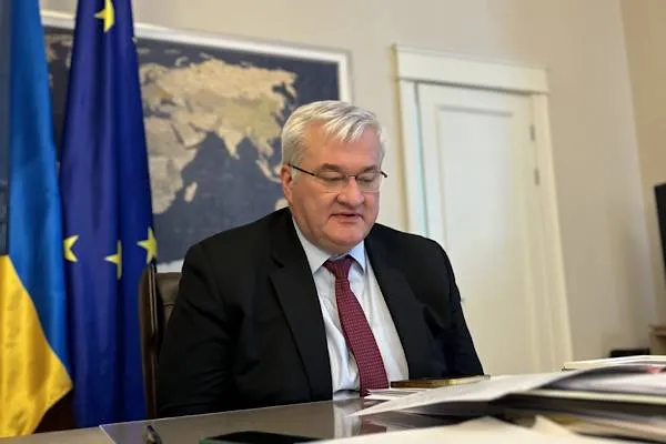 Sybiha: Rûsya dikare bi xwe nîşan bide ku alaqedarê aştiyê ye da ku vê pêşî bigire