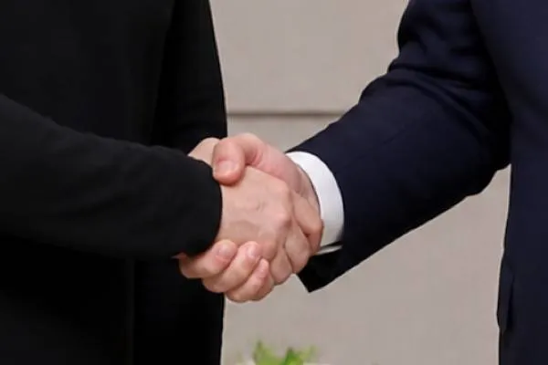 Incontro tra Zelenski e Pashinyan a Erevan