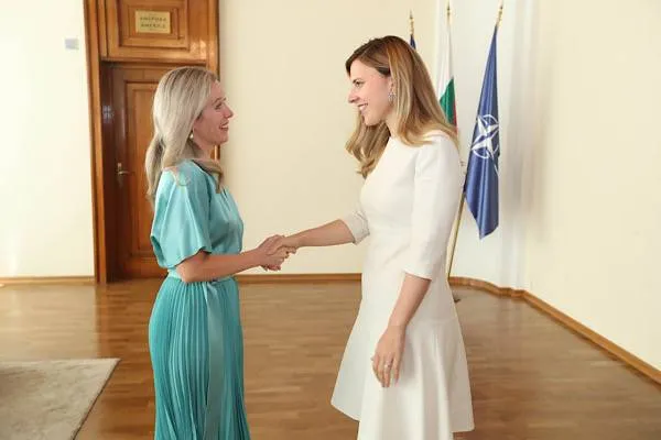 Petrova holds farewell meeting with UNICEF representative De Bruyne