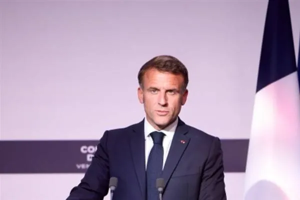 Macron fordert 