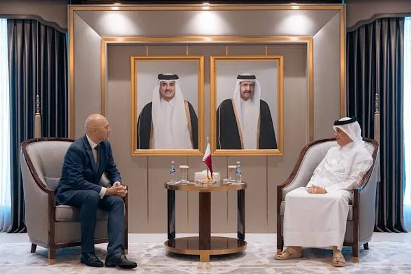 Al Muraikhi meets Czech Ambassador to Doha Chalupecky