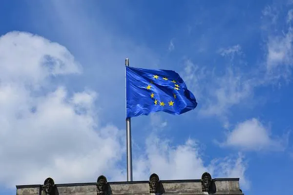 EU and its 27 member states provided 40 percent of global humanitarian aid