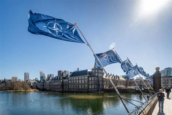 La OTAN y la UE abordan la producción de defensa y el apoyo a Ucrania