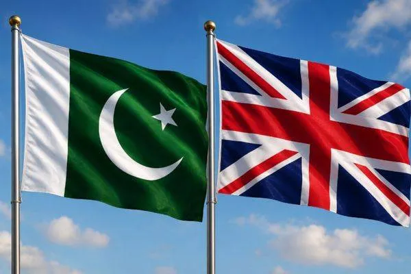 Pakistan û Brîtanya li ser bazirganî û veberhênanê axivîn