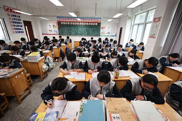 12,9 millones de candidatos se presentarán al examen de ingreso universitario en China