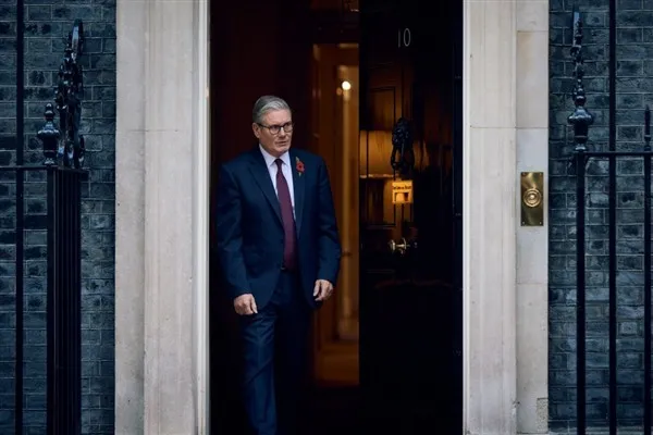 Starmer: Em ê milyonên kirêdarên li dijî şertên jiyanê yên xetereyî biparêzin