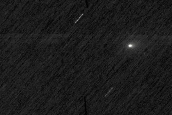 ESA's ExoMars und Mars Express Raumfahrzeuge beobachten 3I/ATLAS