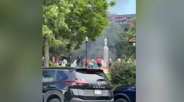 Six people burned in attack on protesters in the U.S.