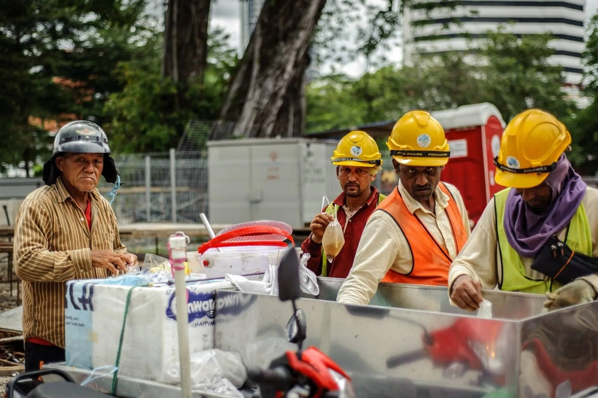 UN: More than 1,000 aid workers killed in three years