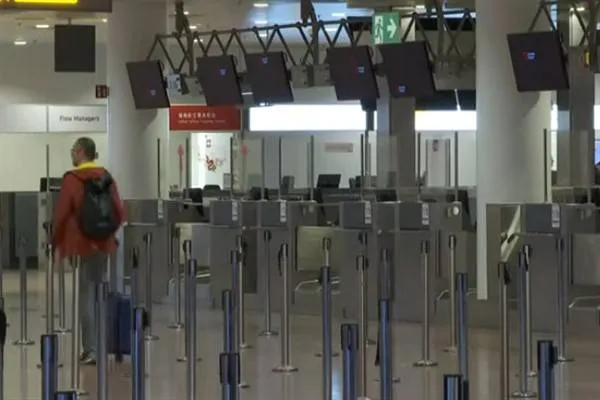 تقارير عن طائرات بدون طيار تغلق مطار بروكسل مرتين: استئناف الرحلات الجوية