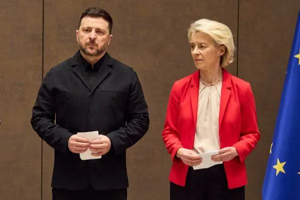 Von der Leyen meets Ukrainian President Zelensky