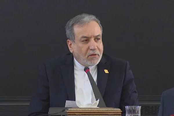 Araghchi: Gli Stati Uniti hanno commesso una «brutalità in mare» a 2.000 miglia dalle coste iraniane