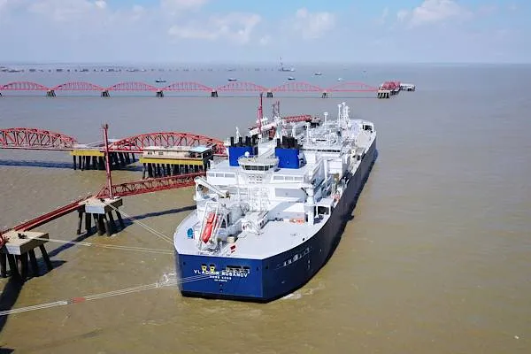 Си Цзиньпин поздравил Китайско-Российский энергетический бизнес-форум